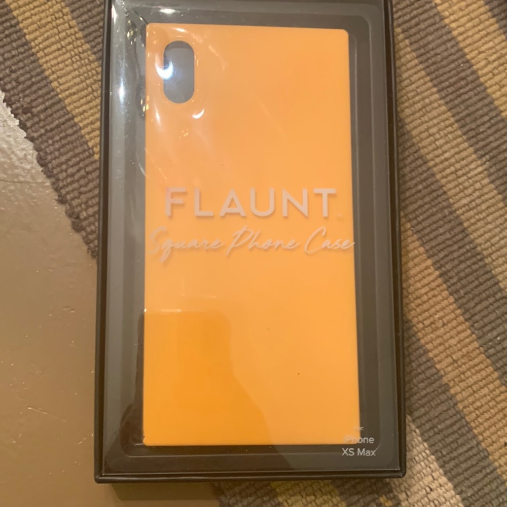 New in box square Flaunt phone case for iPhone XS Max